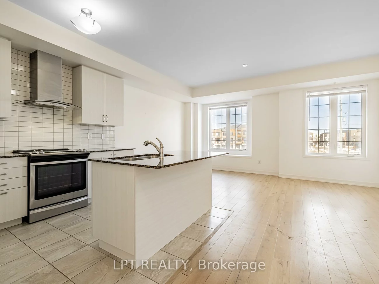 247, Harding Park, Glenway Estates, Newmarket