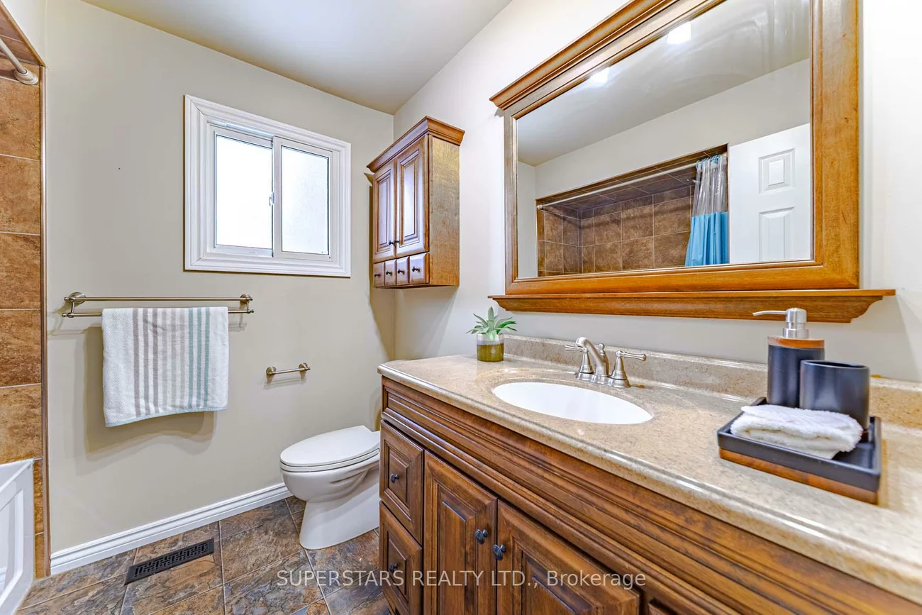 56, Manning, Gorham-College Manor, Newmarket