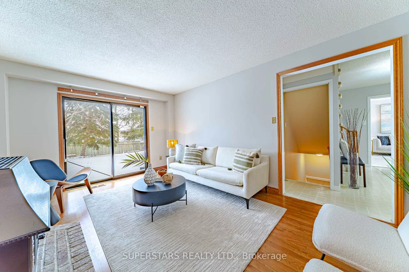 56, Manning, Gorham-College Manor, Newmarket