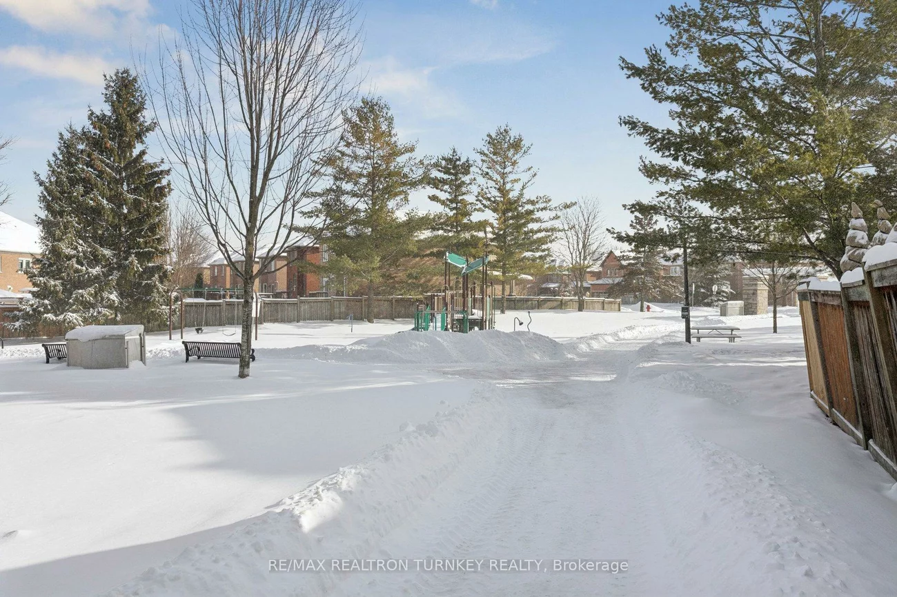 407, Seneca, Summerhill Estates, Newmarket