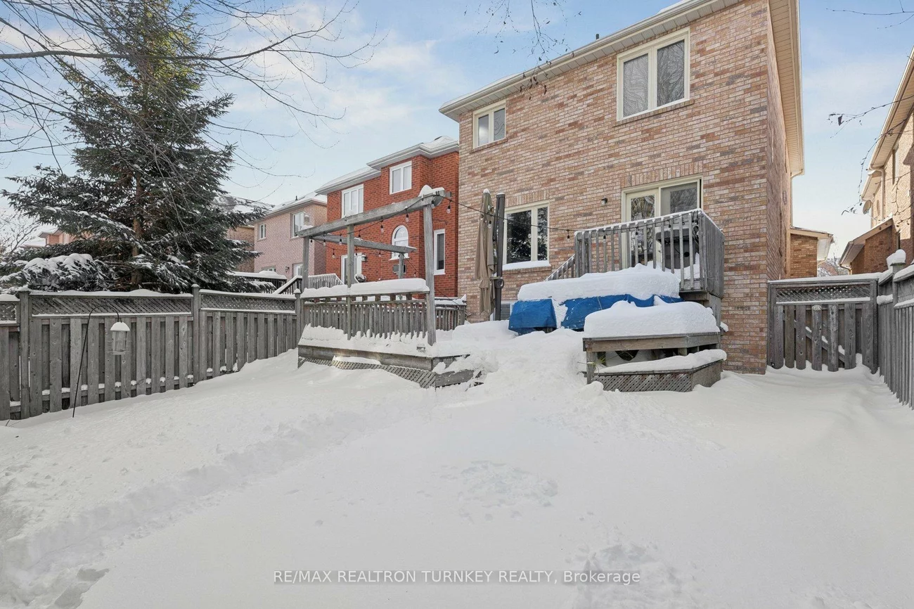 407, Seneca, Summerhill Estates, Newmarket