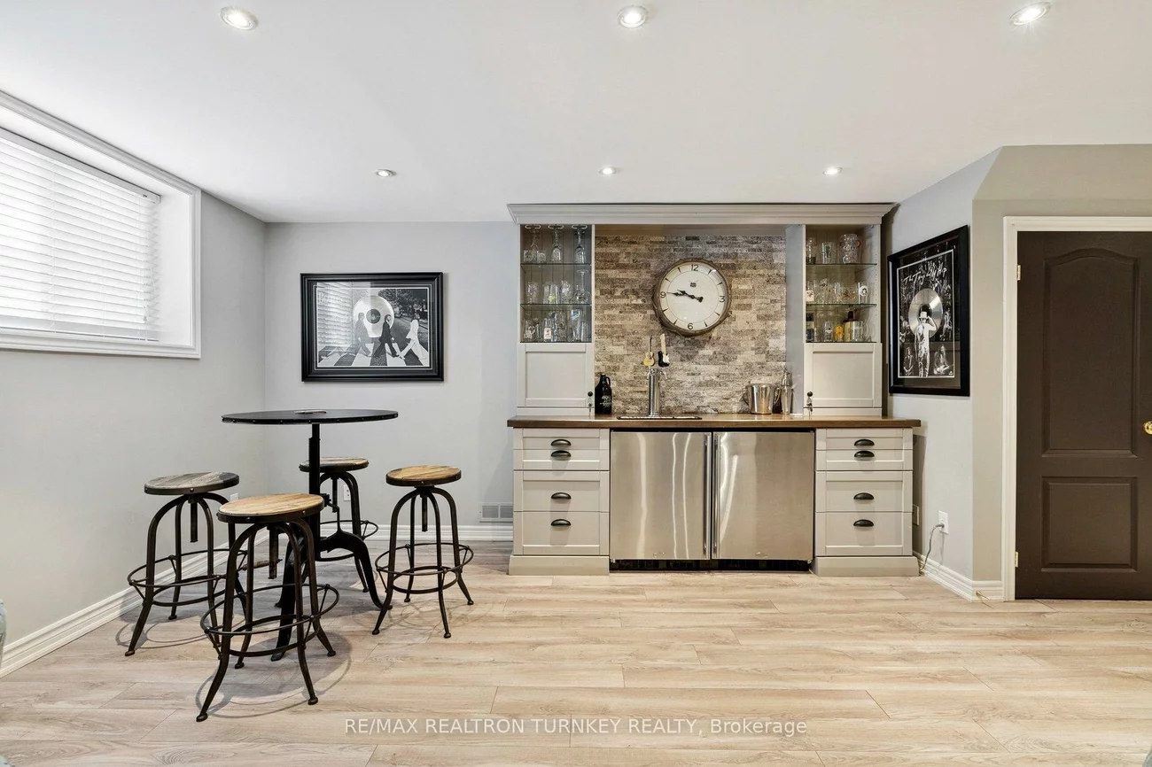 407, Seneca, Summerhill Estates, Newmarket