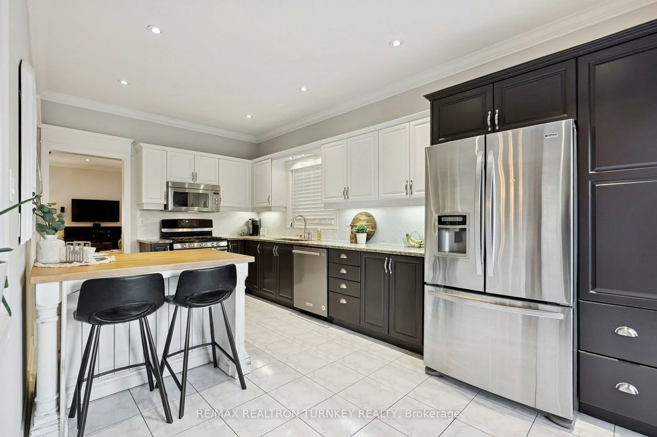 407, Seneca, Summerhill Estates, Newmarket