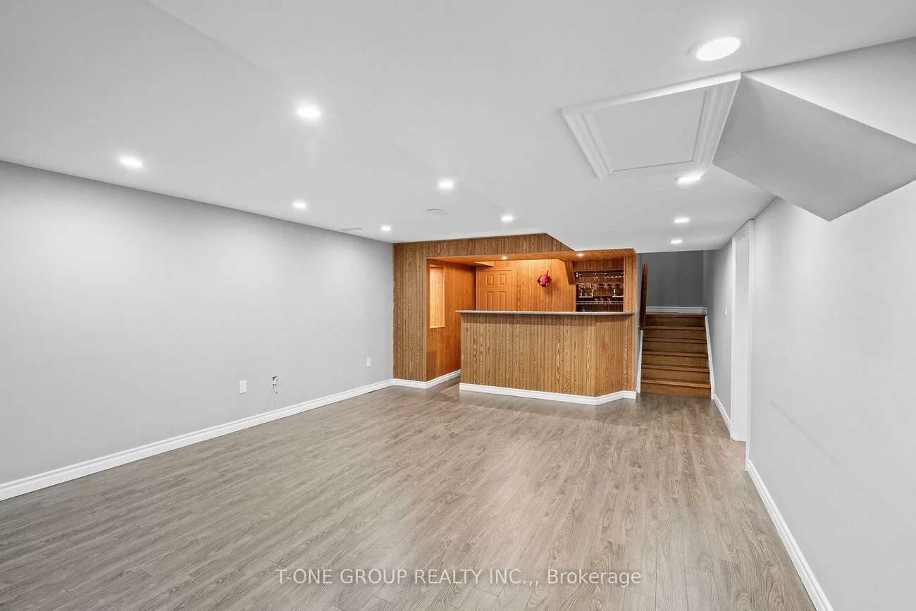 1022, Ivsbridge, Stonehaven-Wyndham, Newmarket