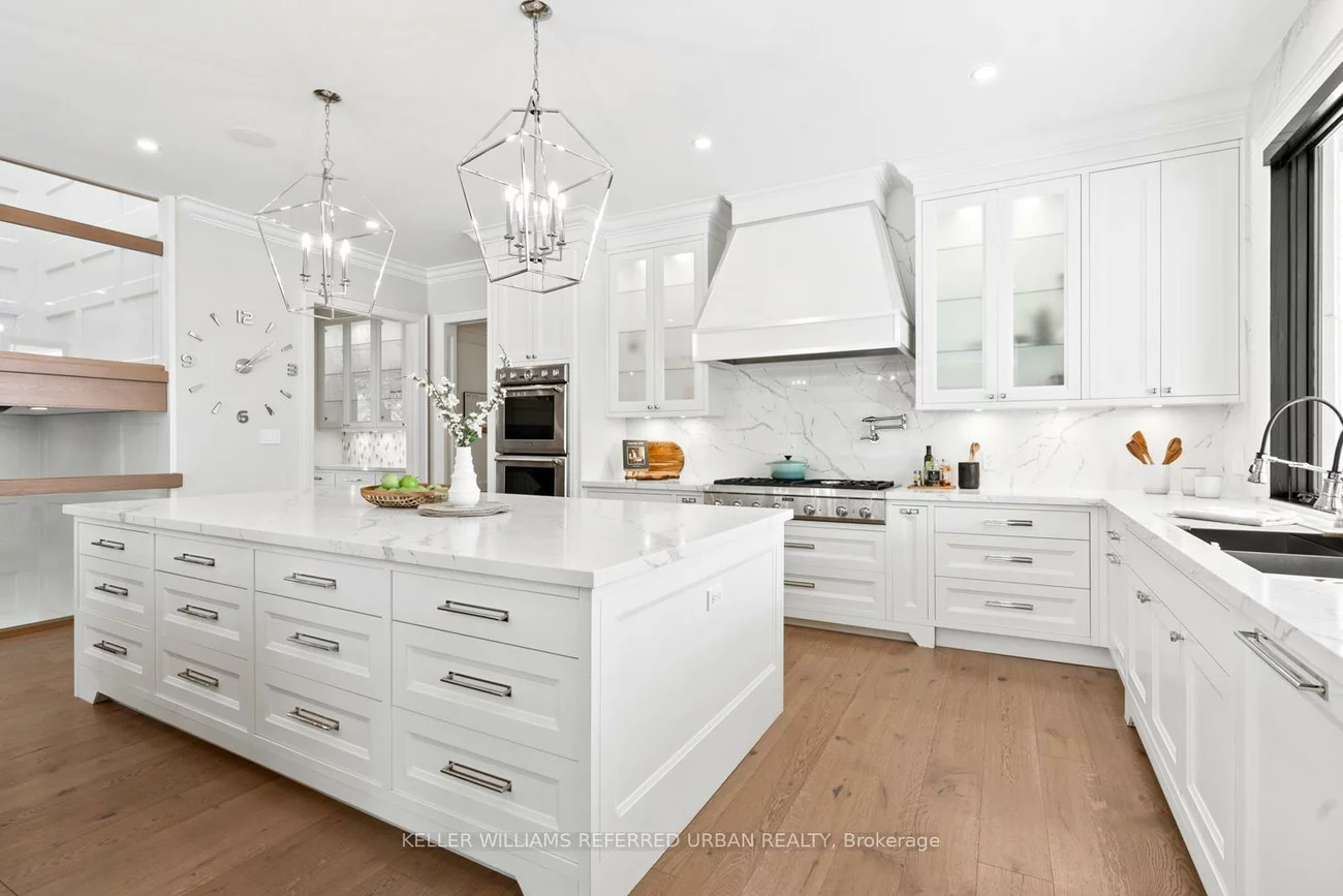 197, Sherwood, Central Newmarket, Newmarket