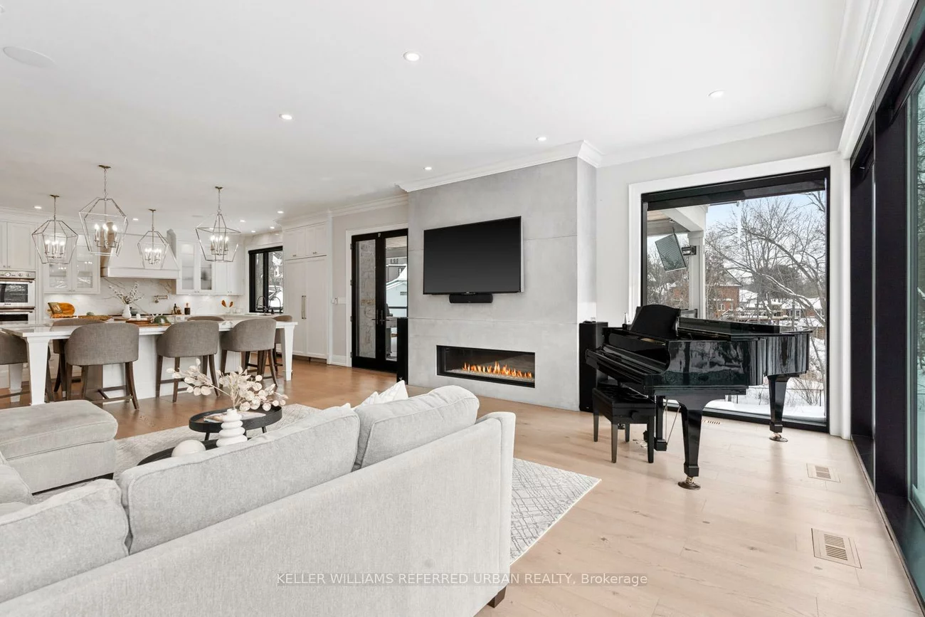 197, Sherwood, Central Newmarket, Newmarket