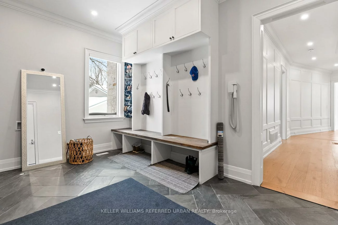 197, Sherwood, Central Newmarket, Newmarket