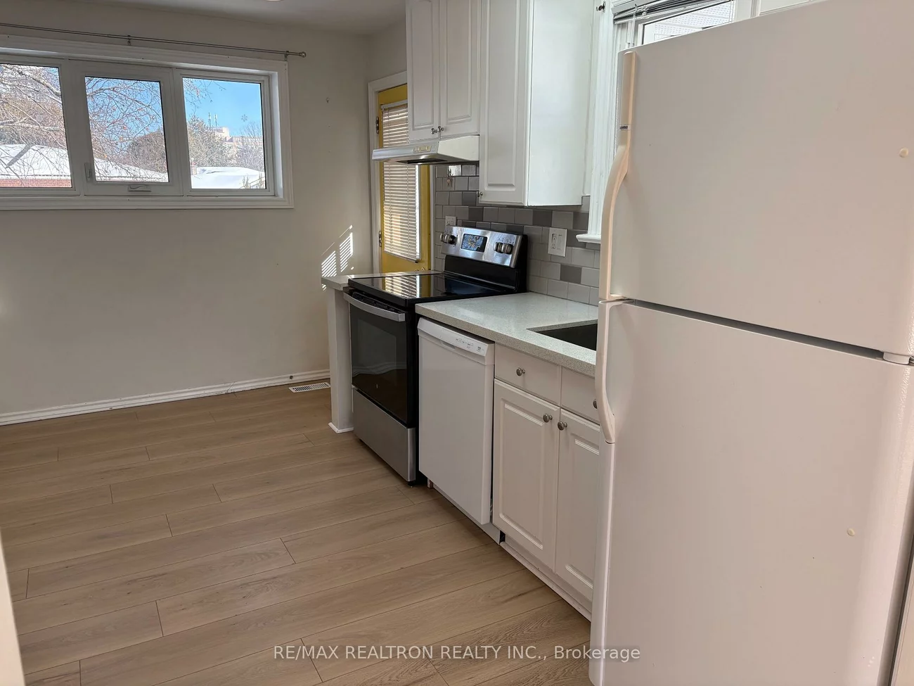 188, Parkview, Central Newmarket, Newmarket