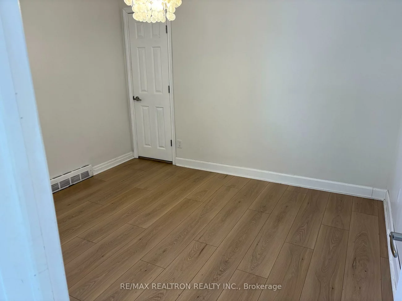 188, Parkview, Central Newmarket, Newmarket