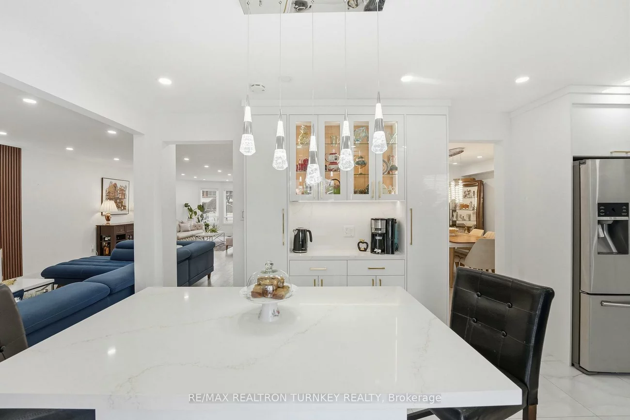 341, Buckingham, Bristol-London, Newmarket