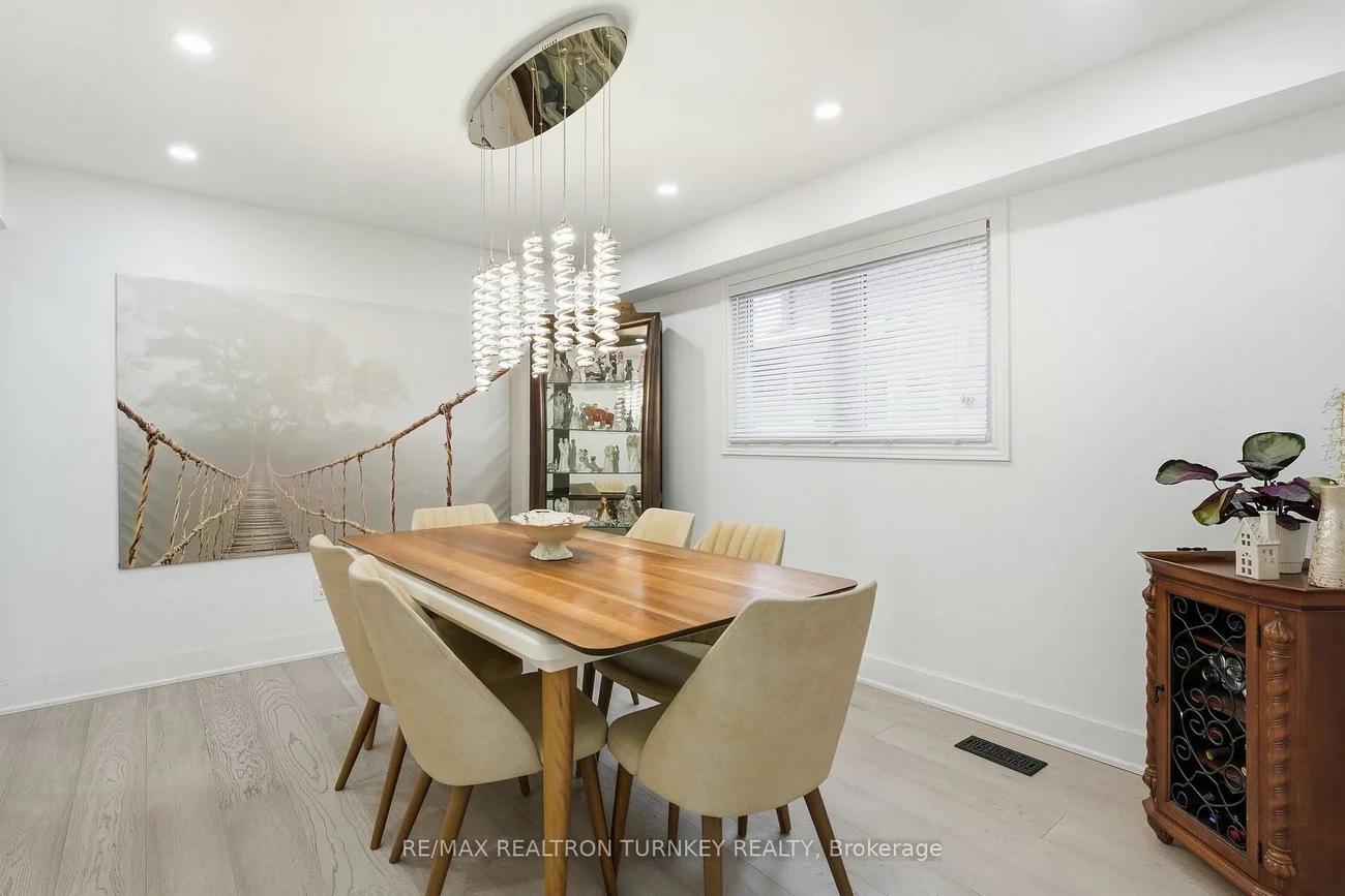 341, Buckingham, Bristol-London, Newmarket