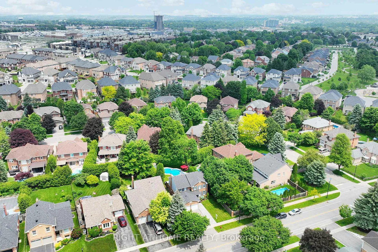 363, Crossland, Glenway Estates, Newmarket