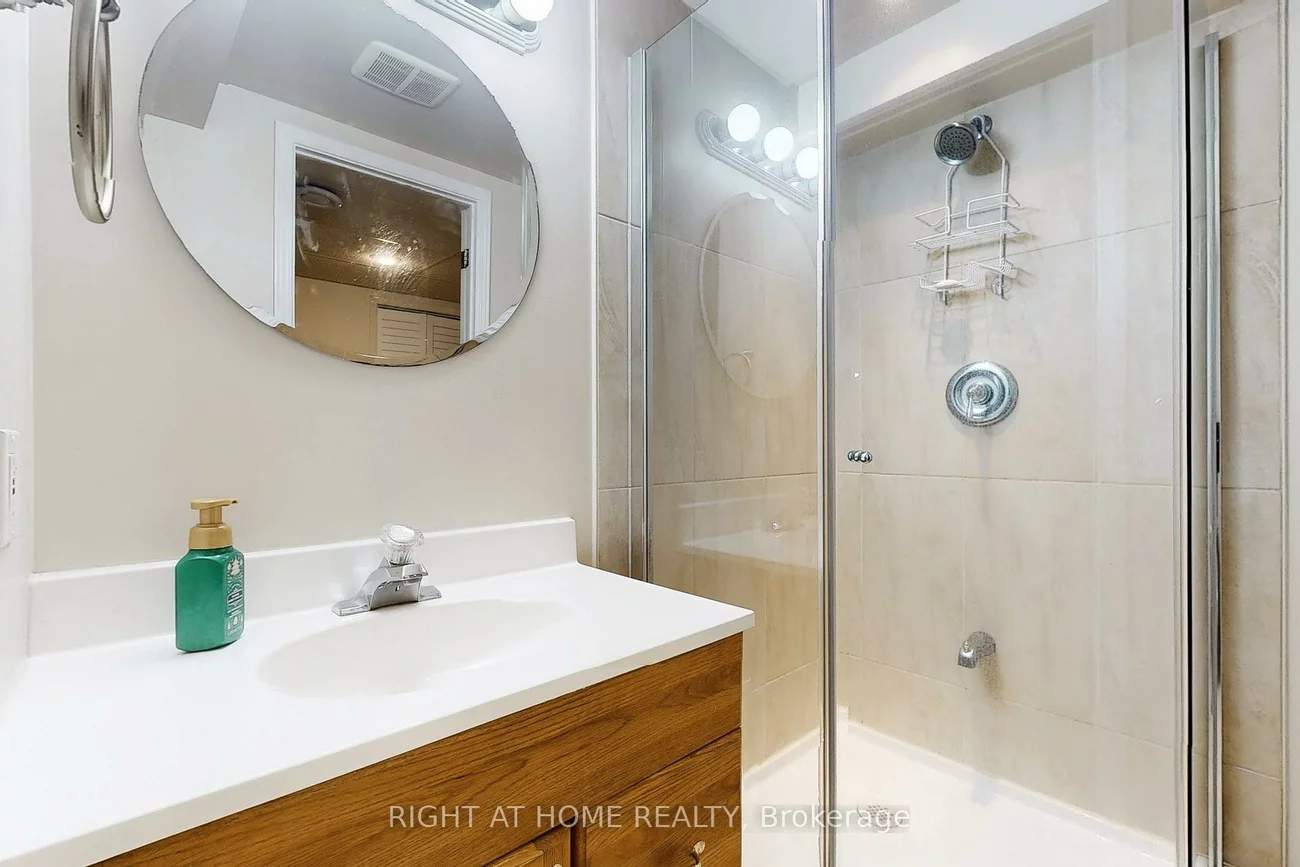 363, Crossland, Glenway Estates, Newmarket