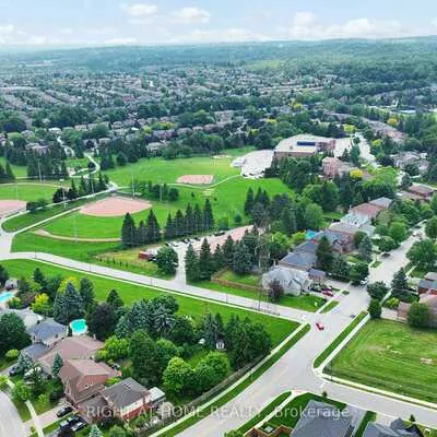 363, Crossland, Glenway Estates, Newmarket