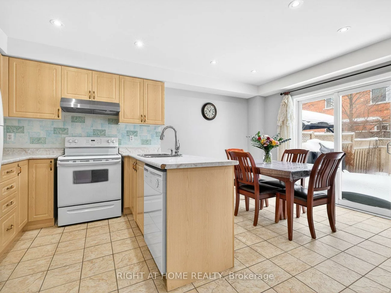 349, Wood Duck, Woodland Hill, Newmarket