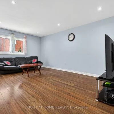 349, Wood Duck, Woodland Hill, Newmarket