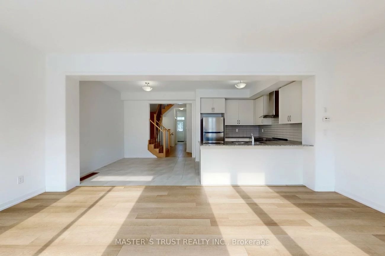 208, Harding Park, Glenway Estates, Newmarket