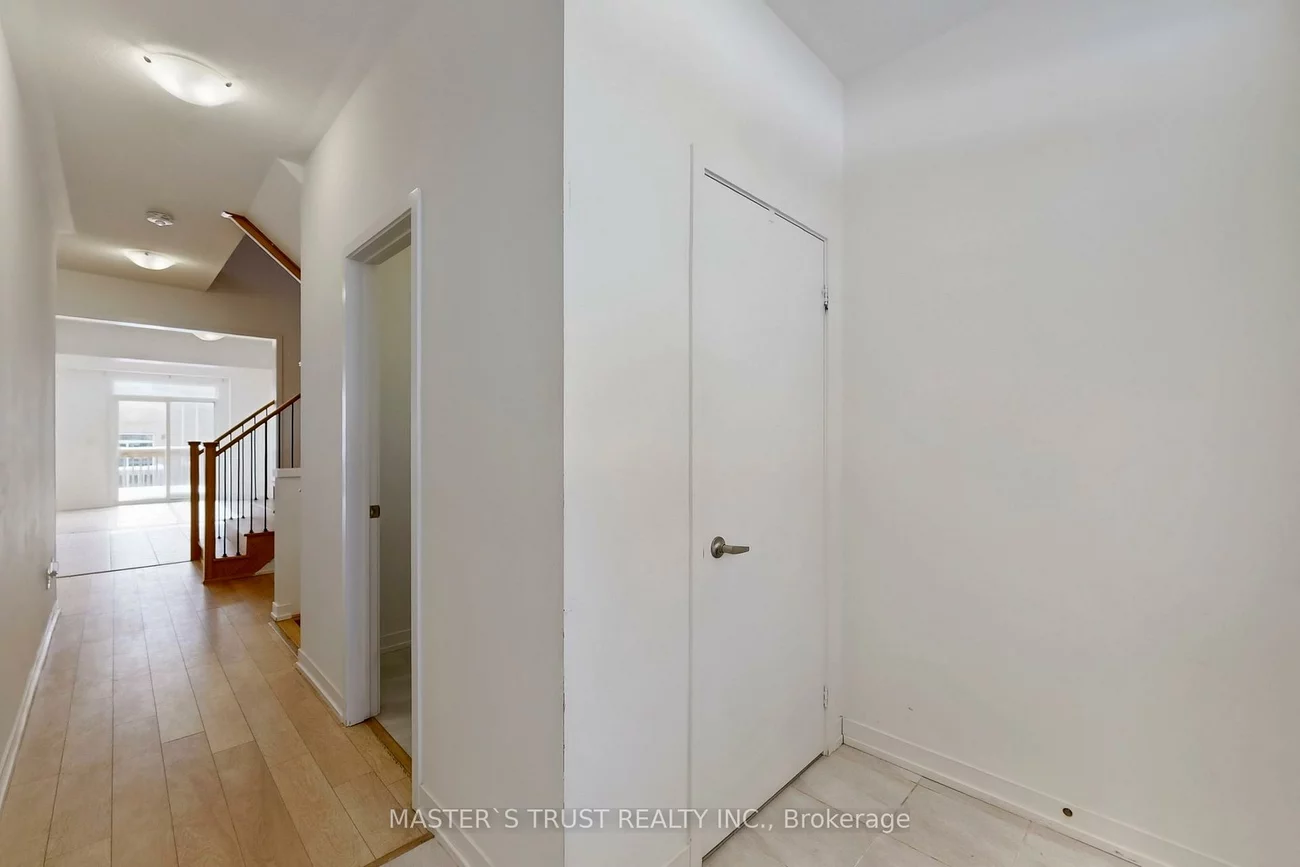 208, Harding Park, Glenway Estates, Newmarket