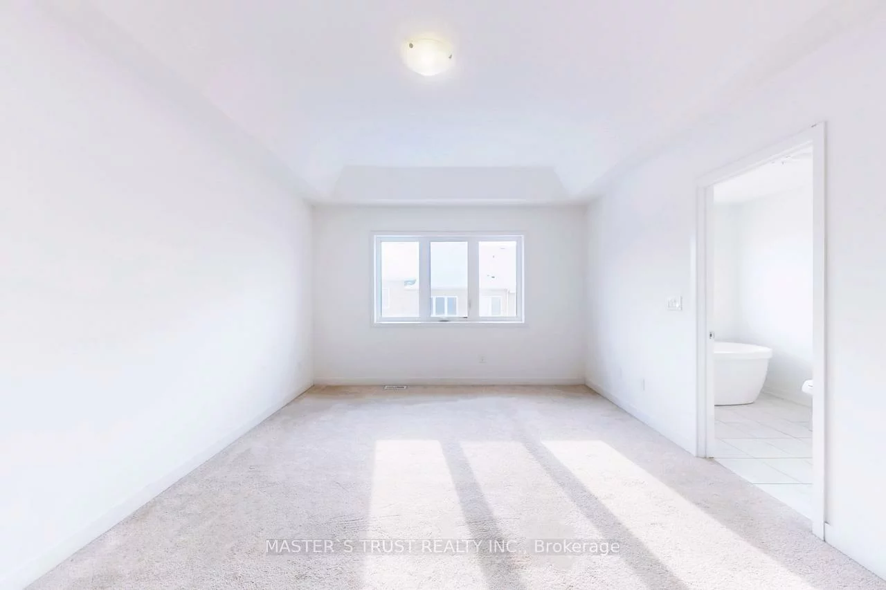 208, Harding Park, Glenway Estates, Newmarket