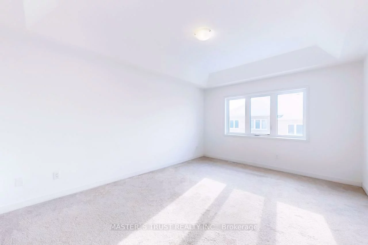 208, Harding Park, Glenway Estates, Newmarket