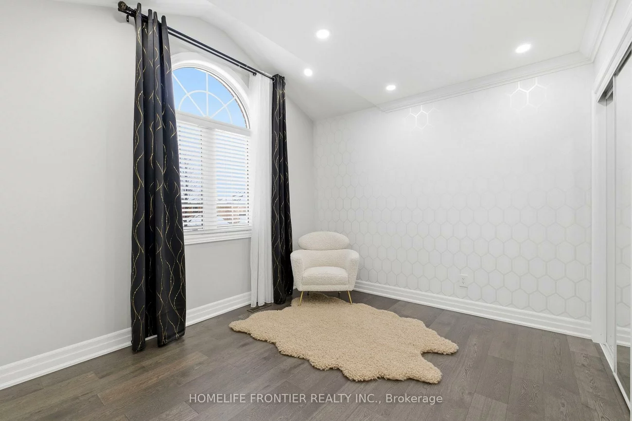 107, Mynden, Woodland Hill, Newmarket