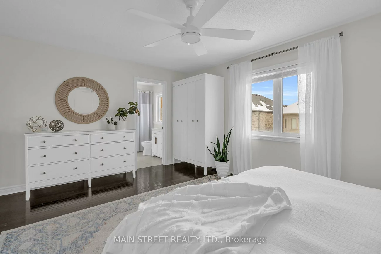 44, Herefordshire, Woodland Hill, Newmarket