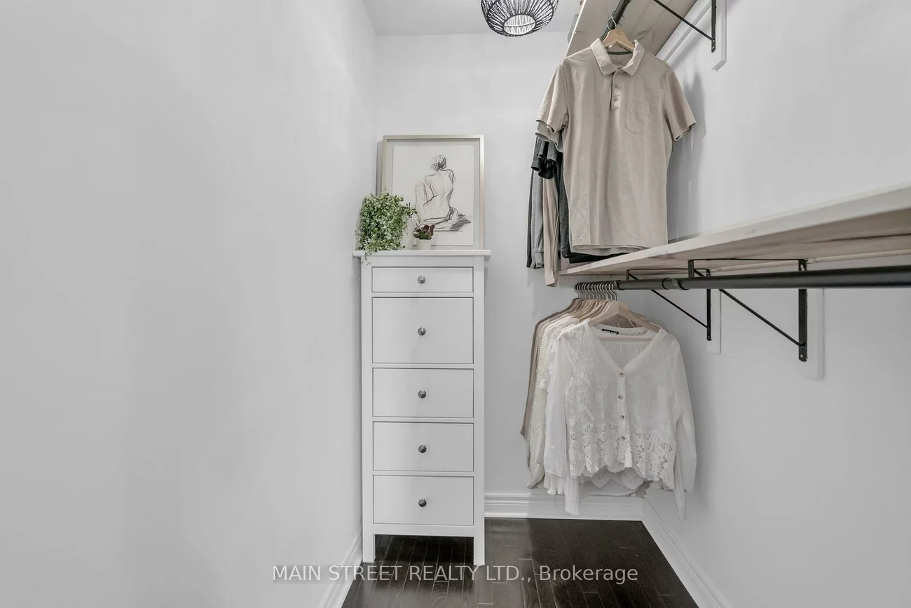 44, Herefordshire, Woodland Hill, Newmarket