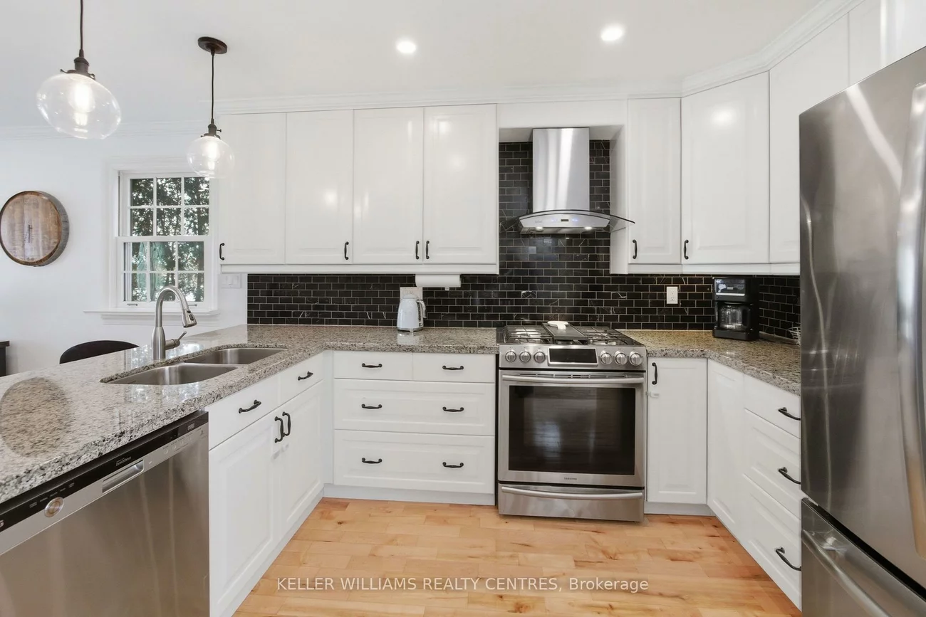 469, Dixon, Central Newmarket, Newmarket