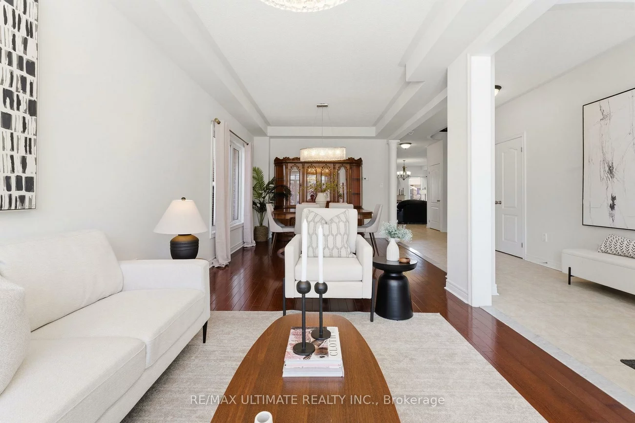 417, Kwapis, Woodland Hill, Newmarket