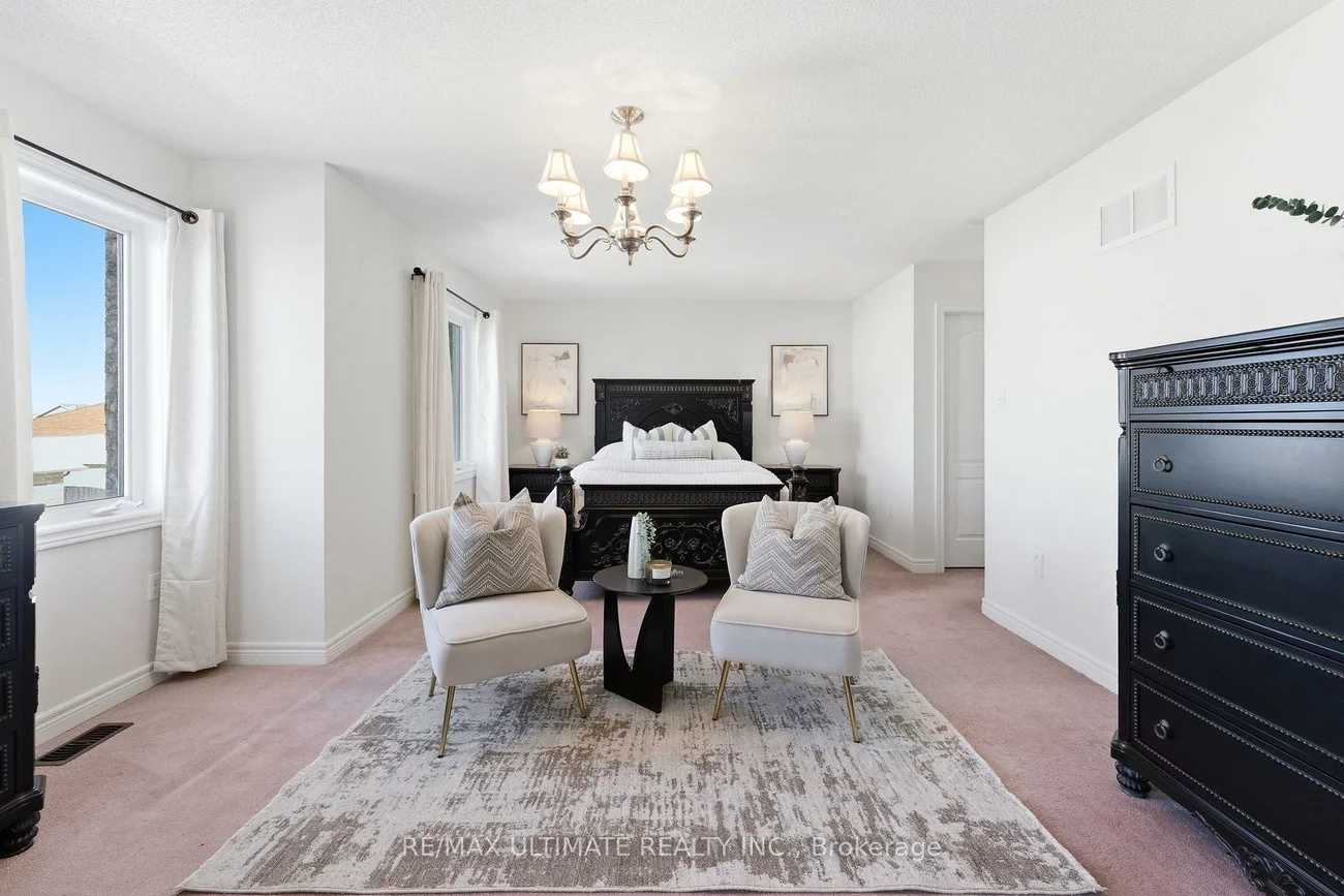 417, Kwapis, Woodland Hill, Newmarket