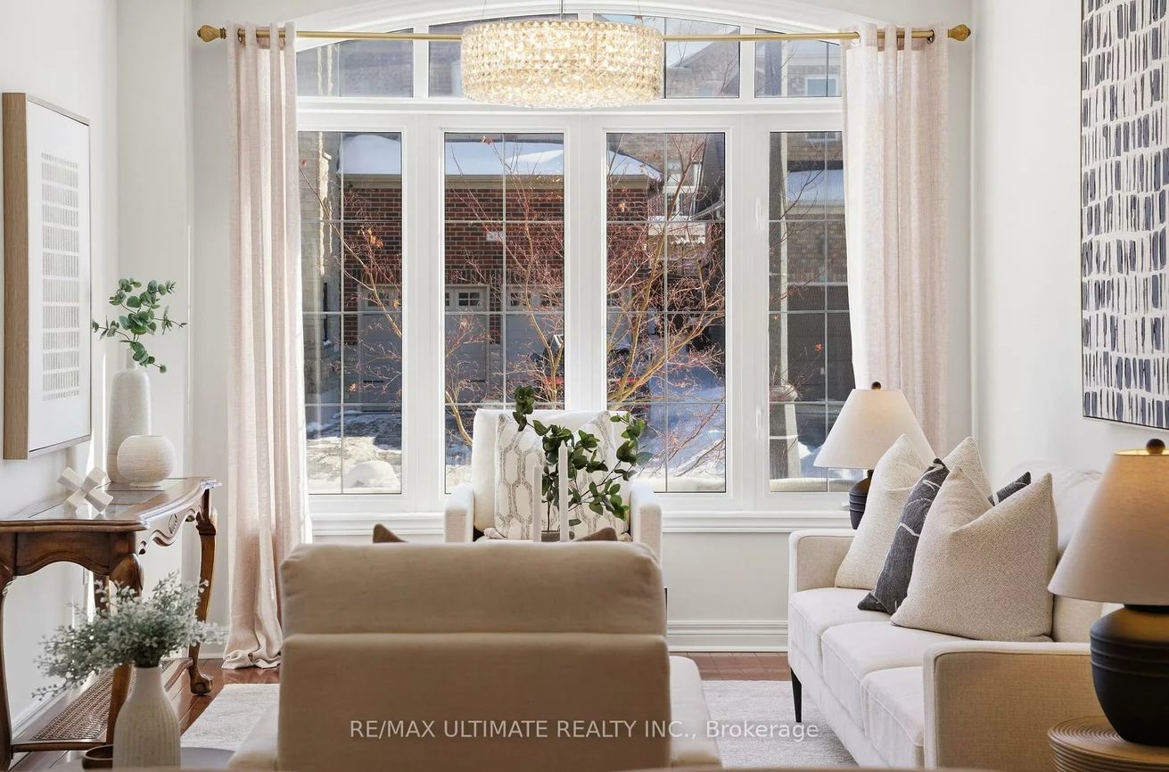 417, Kwapis, Woodland Hill, Newmarket