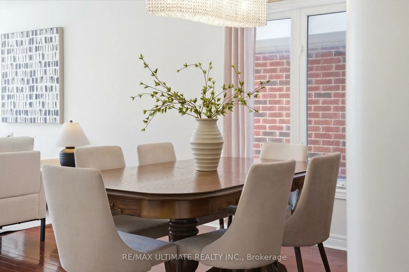 417, Kwapis, Woodland Hill, Newmarket