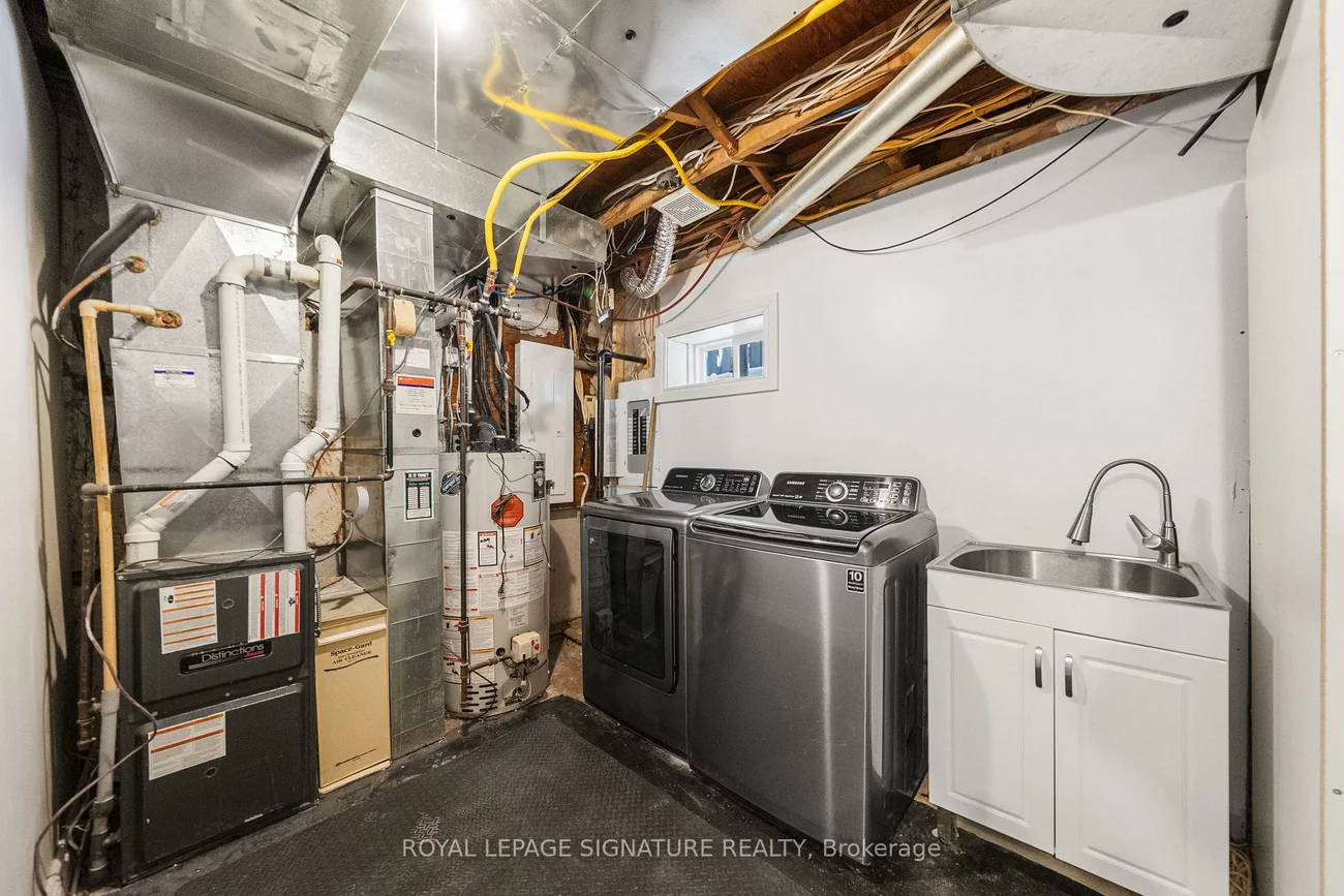 246, Hodgson, Central Newmarket, Newmarket