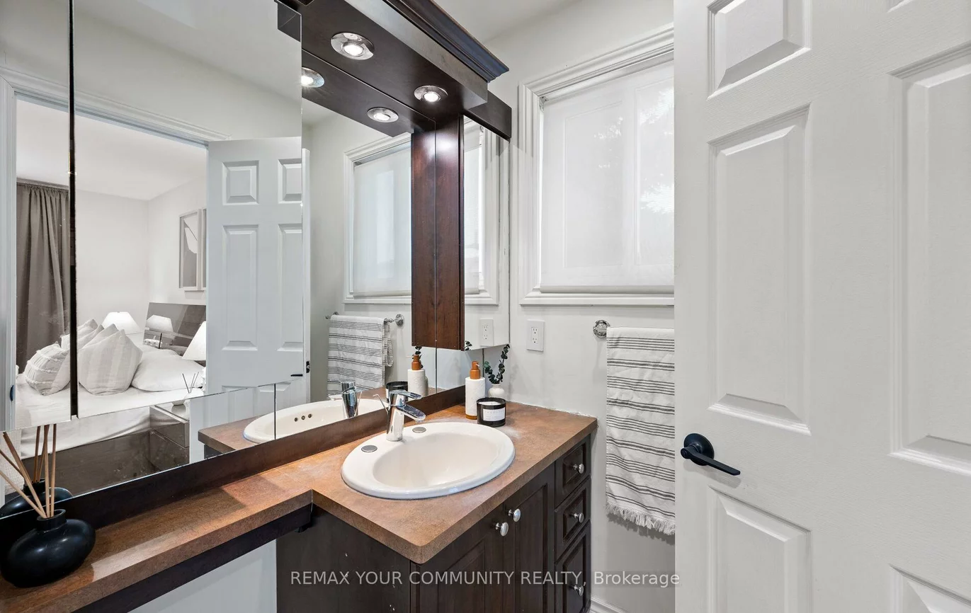 382, Vanden Bergh, Bristol-London, Newmarket