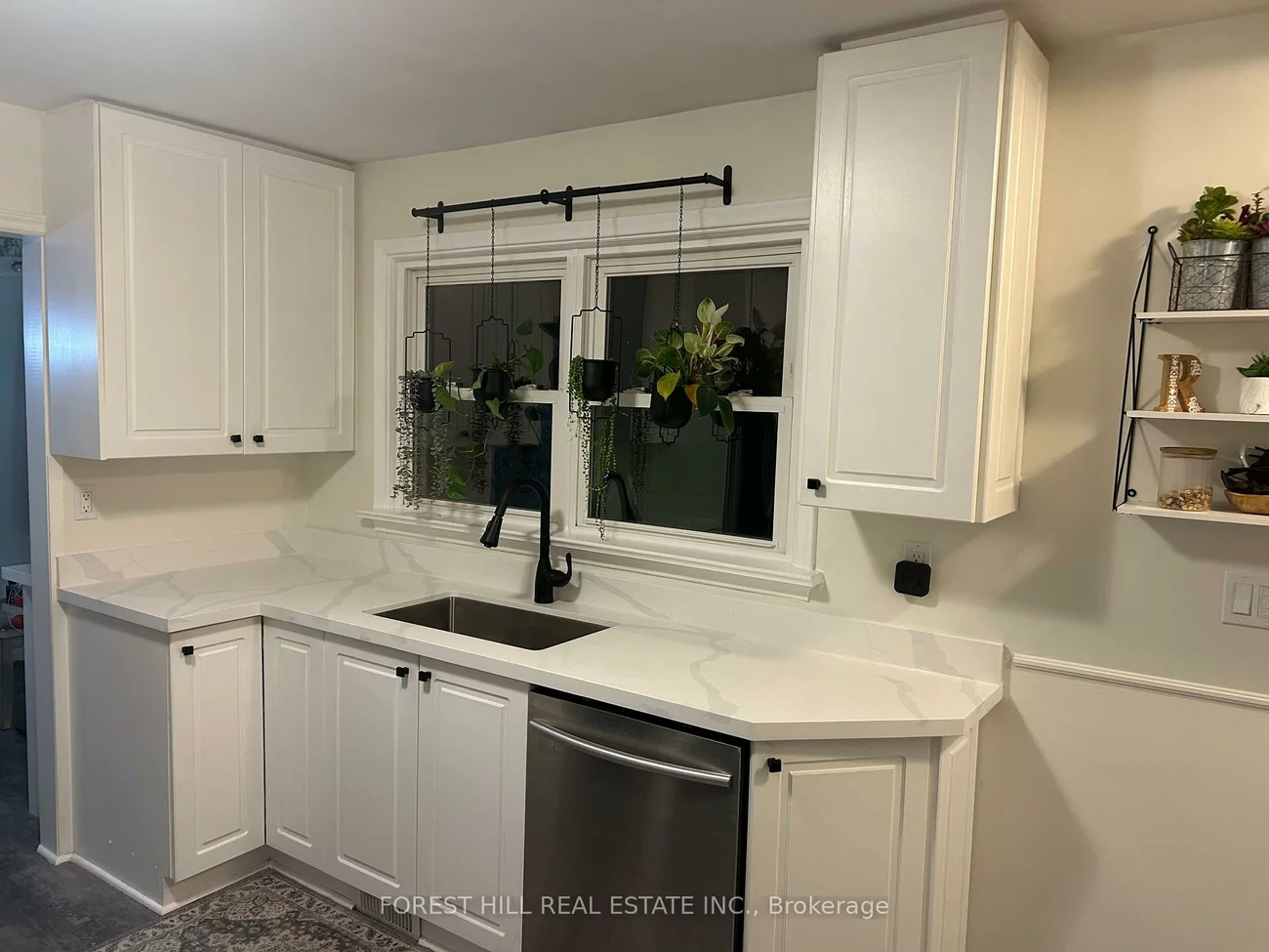 164, Avenue, Central Newmarket, Newmarket