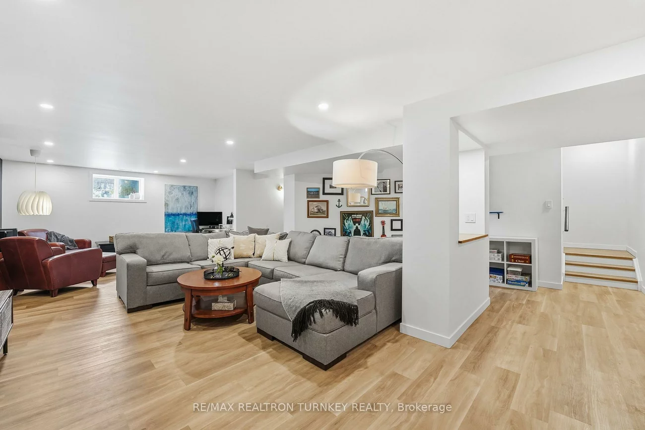 668, Foxcroft, Stonehaven-Wyndham, Newmarket