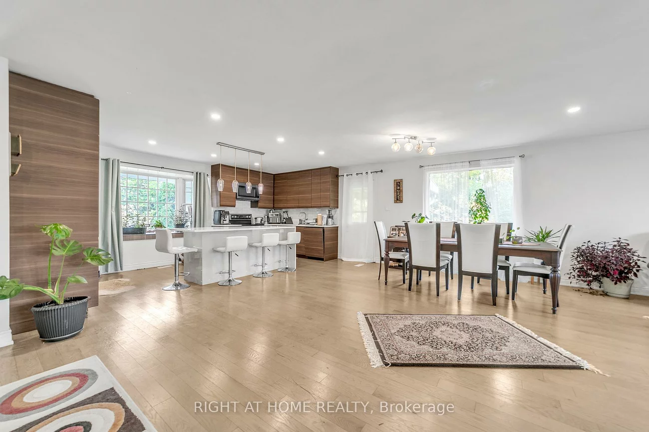 22, Hamilton, Huron Heights-Leslie Valley, Newmarket