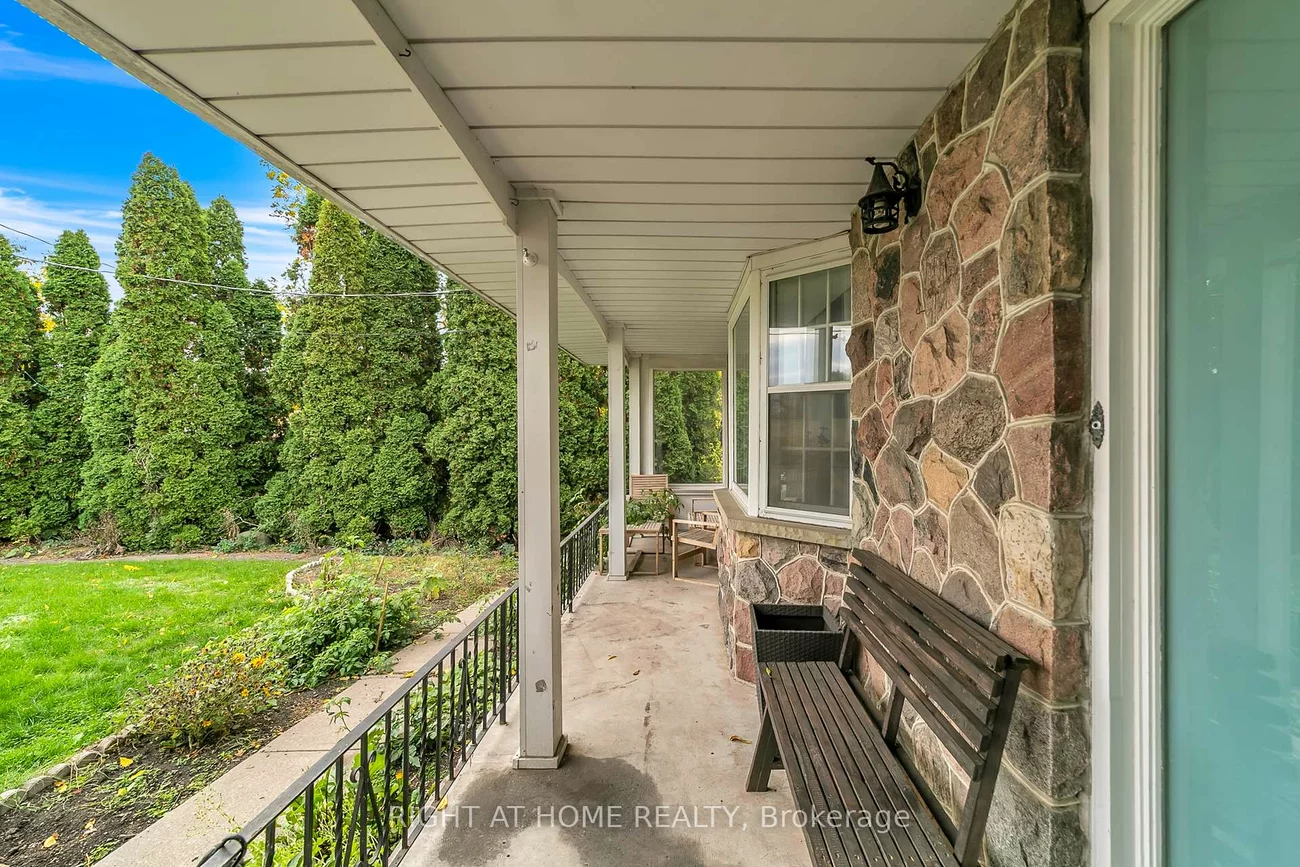 22, Hamilton, Huron Heights-Leslie Valley, Newmarket