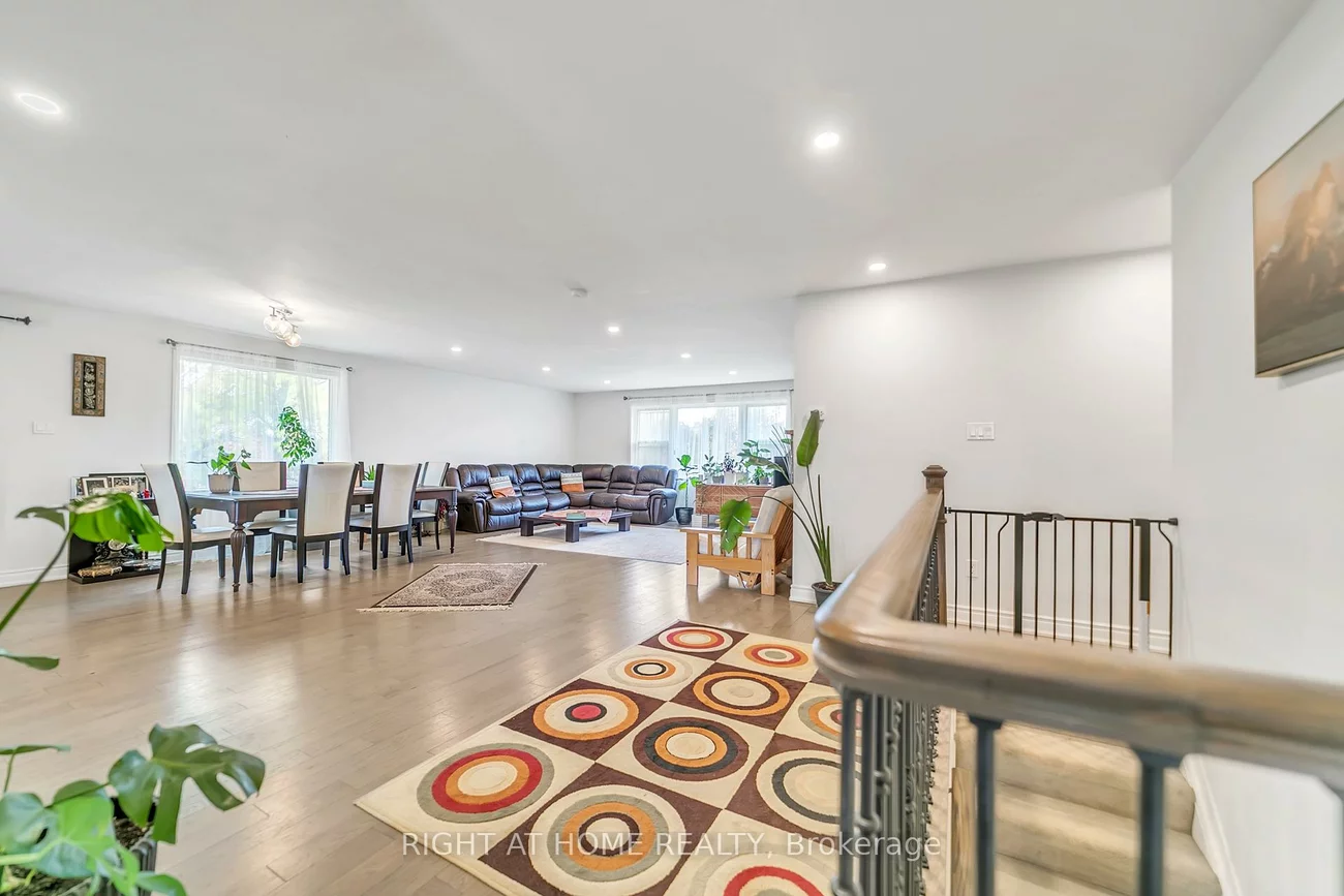 22, Hamilton, Huron Heights-Leslie Valley, Newmarket