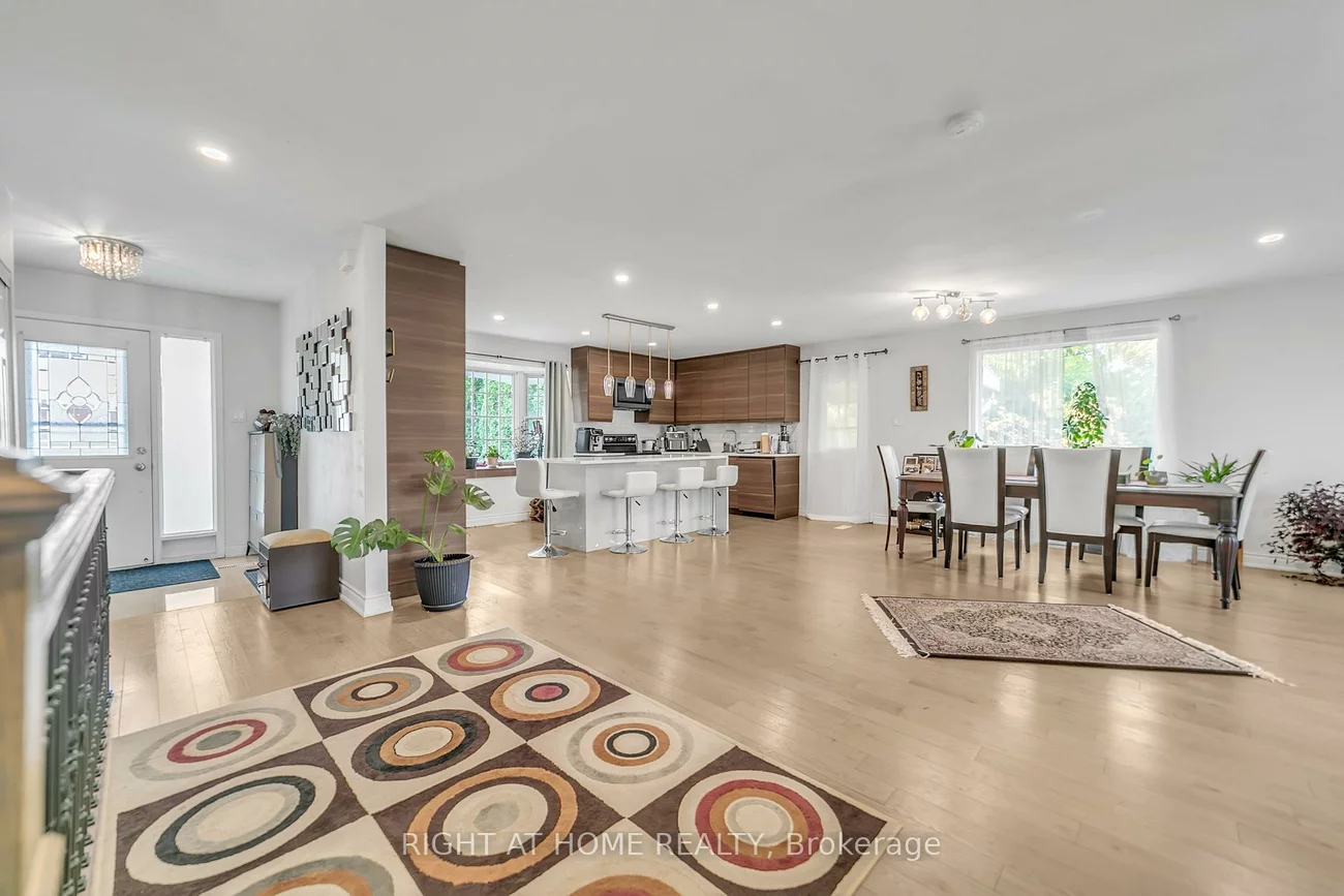 22, Hamilton, Huron Heights-Leslie Valley, Newmarket