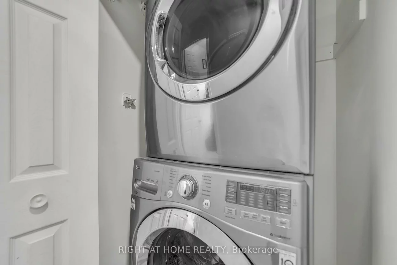 22, Hamilton, Huron Heights-Leslie Valley, Newmarket