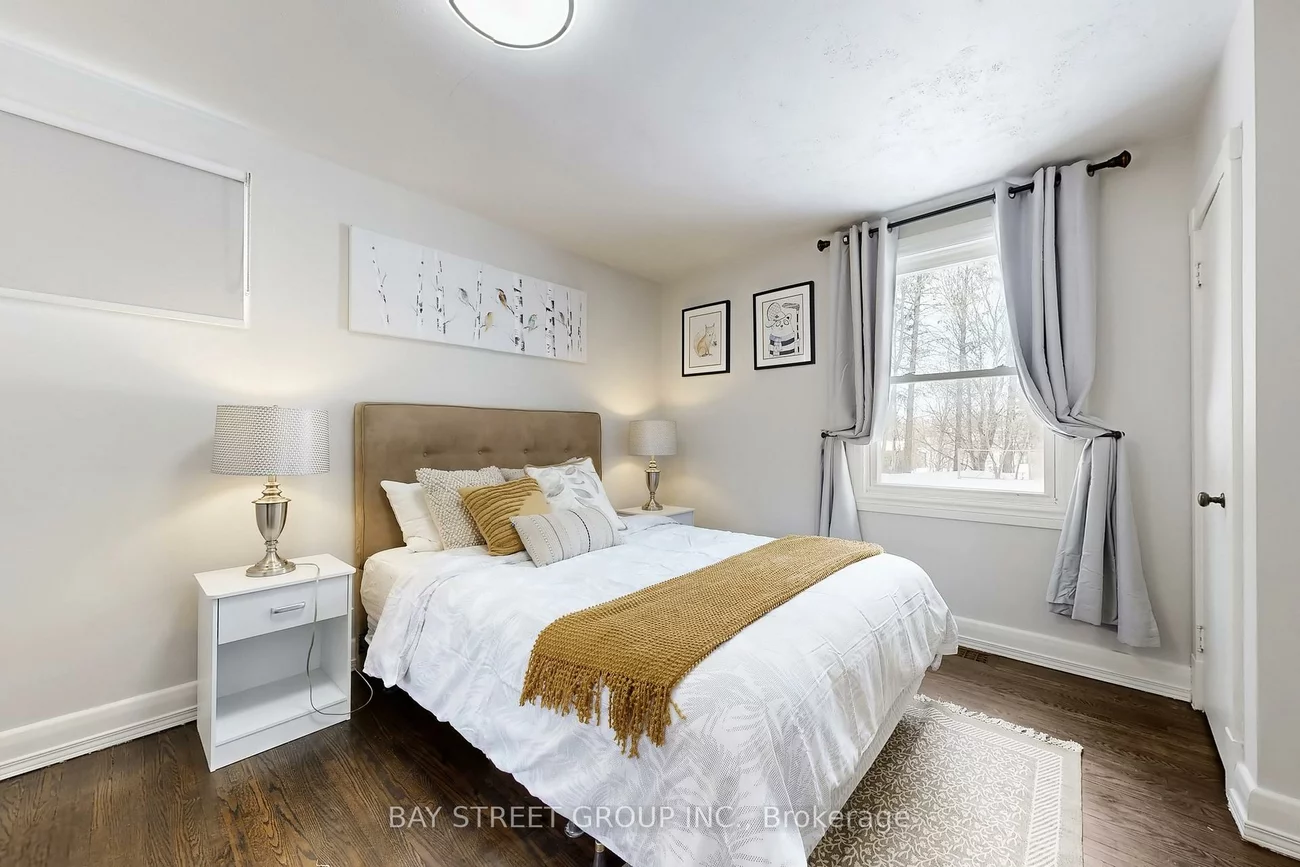 1011, Janette, Huron Heights-Leslie Valley, Newmarket