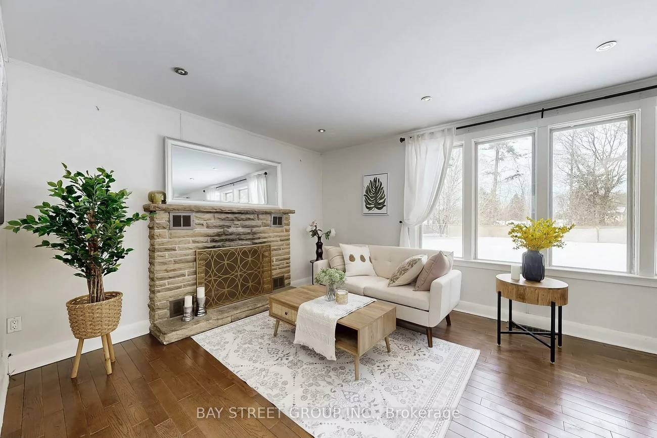 1011, Janette, Huron Heights-Leslie Valley, Newmarket