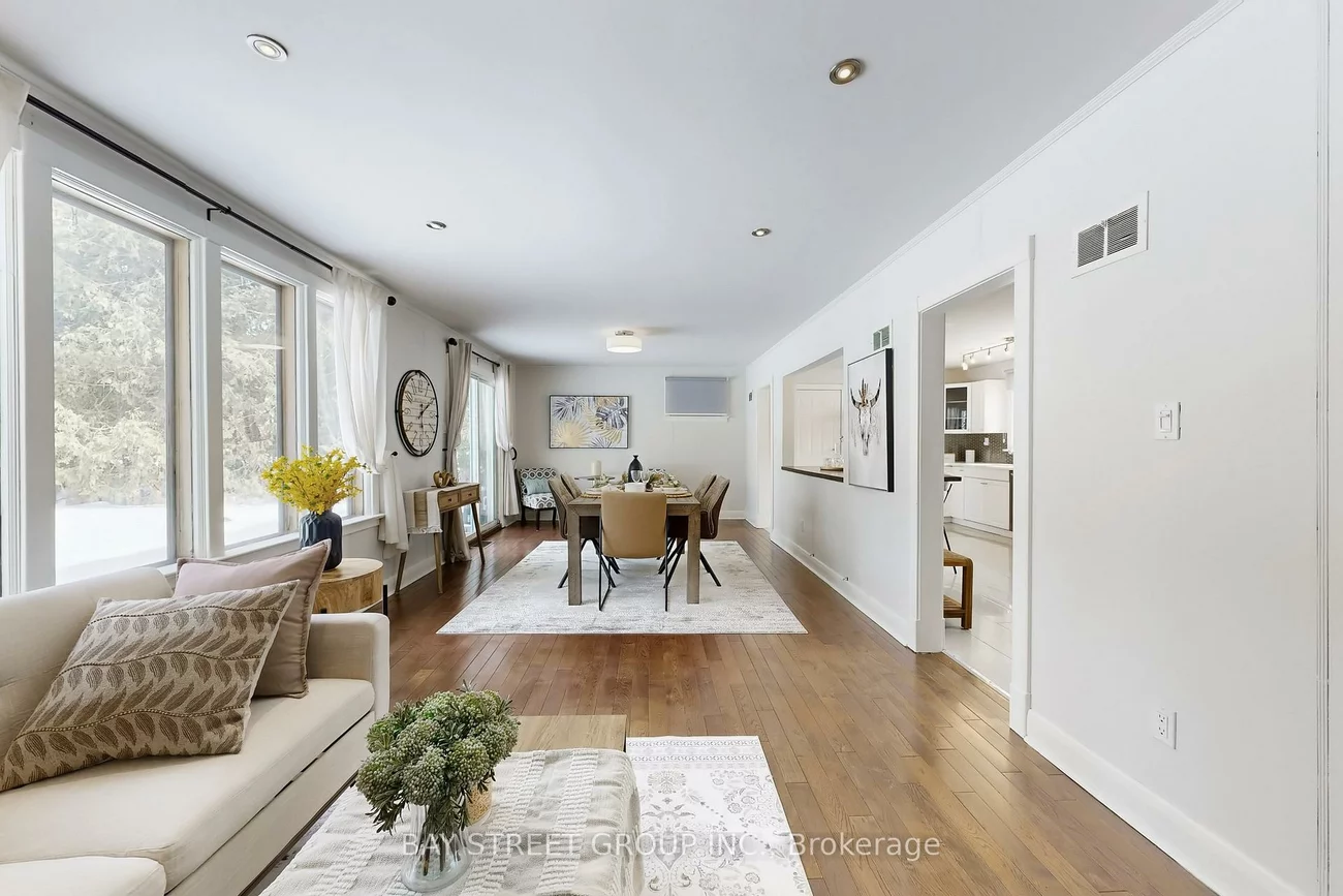 1011, Janette, Huron Heights-Leslie Valley, Newmarket