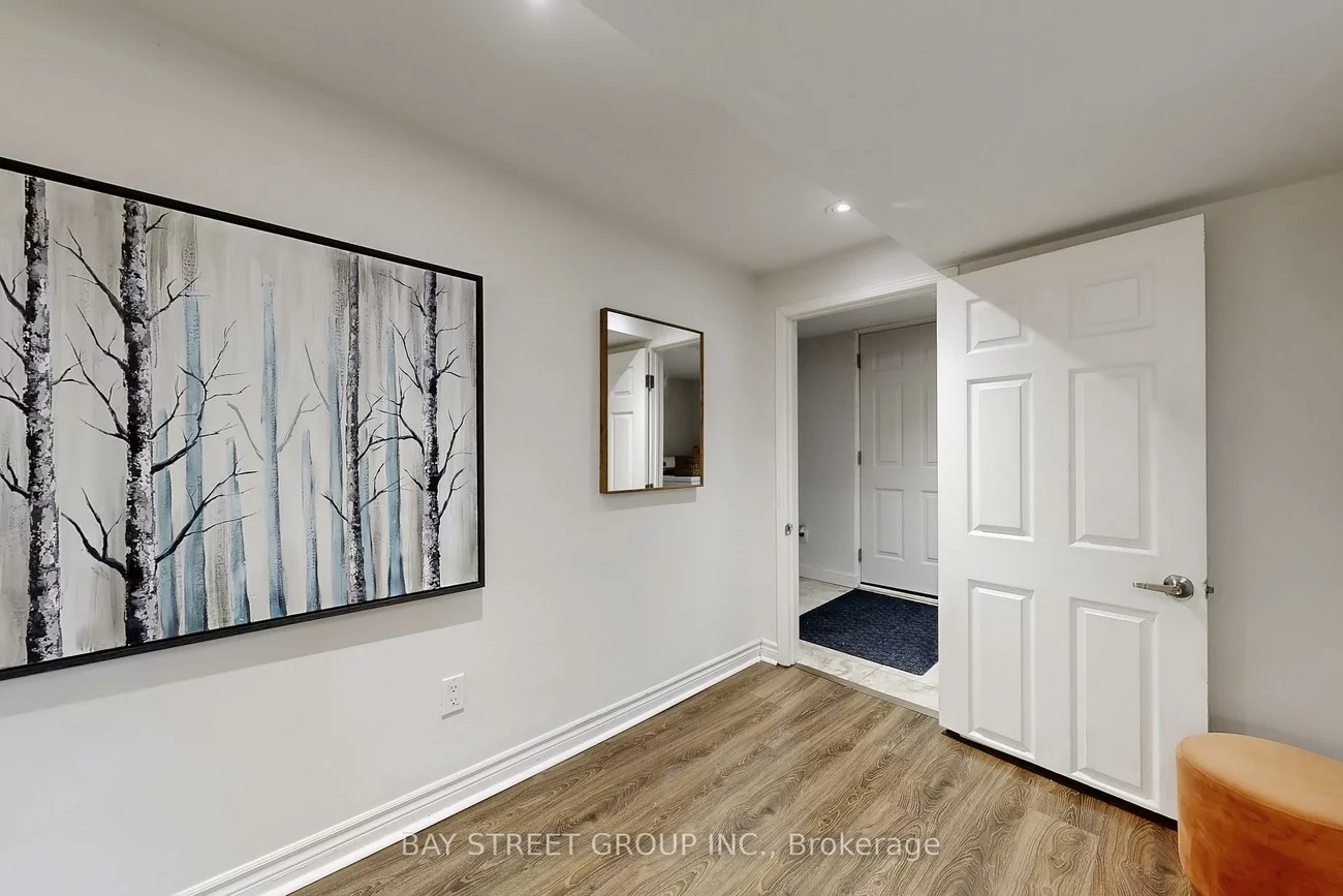 1011, Janette, Huron Heights-Leslie Valley, Newmarket