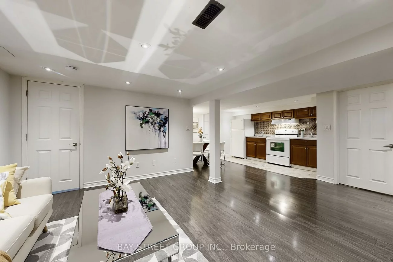 1011, Janette, Huron Heights-Leslie Valley, Newmarket