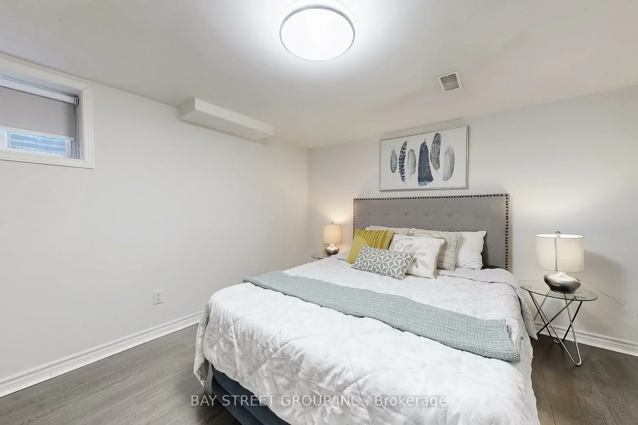 1011, Janette, Huron Heights-Leslie Valley, Newmarket