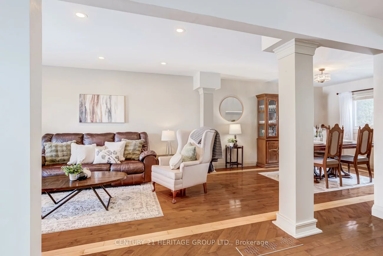 347, Alex Doner, Glenway Estates, Newmarket