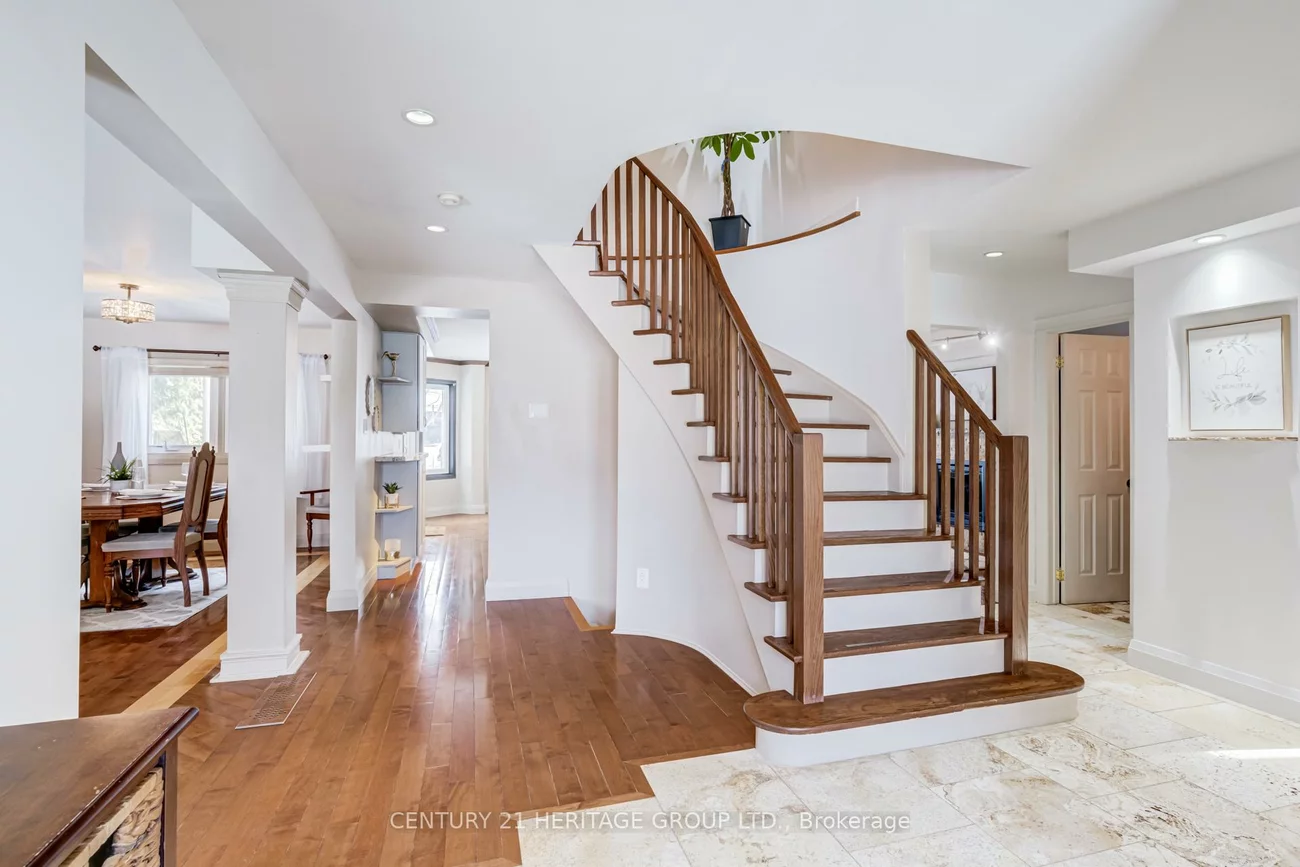 347, Alex Doner, Glenway Estates, Newmarket