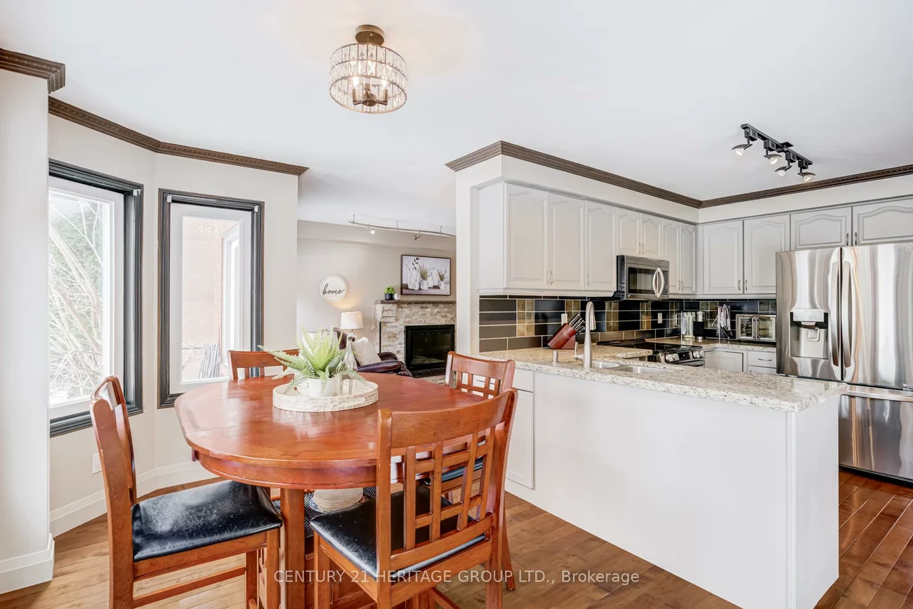 347, Alex Doner, Glenway Estates, Newmarket